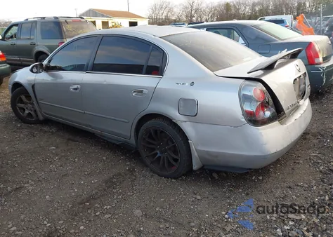 2005 Nissan Altima 2.5 S из США, поврежденный, VIN 1N4AL11D05N464117